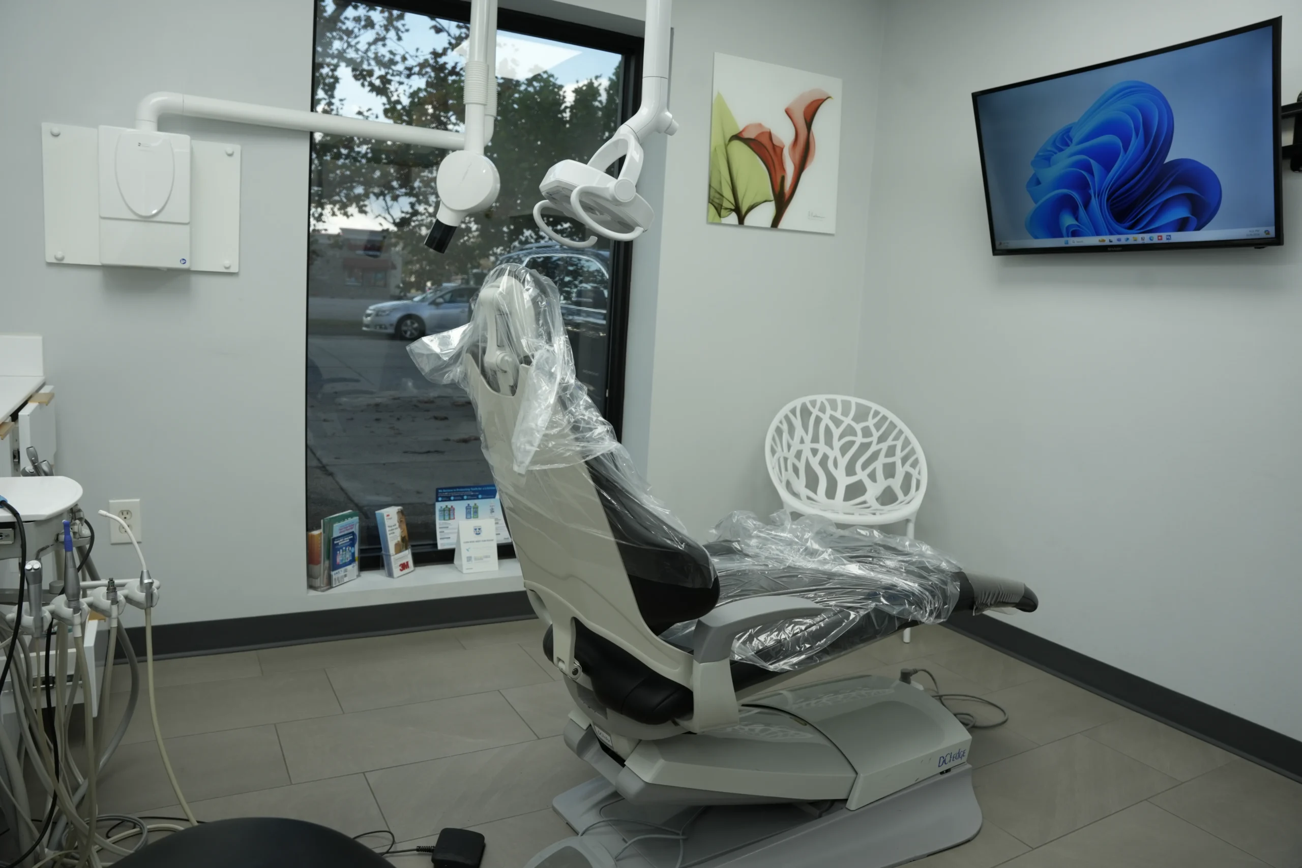 DSC03418 scaled - SmilePro Dental